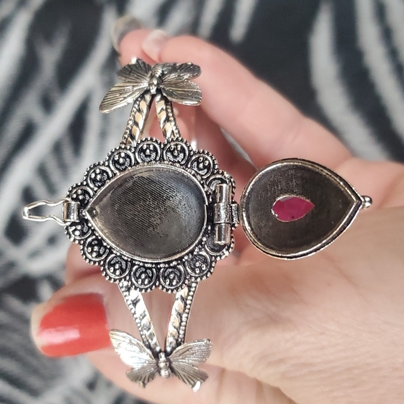 New Pink Rainbow Moonstone 925 Silver Butterflies Poison Cuff Bracelet. - Picture 6 of 12